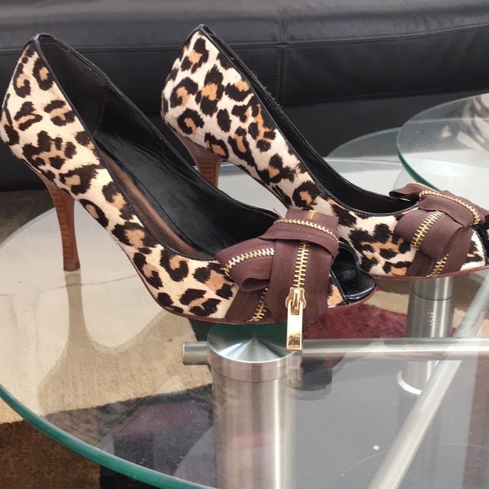 Beverly Feldman super sexy leopard print high heels!Like new!